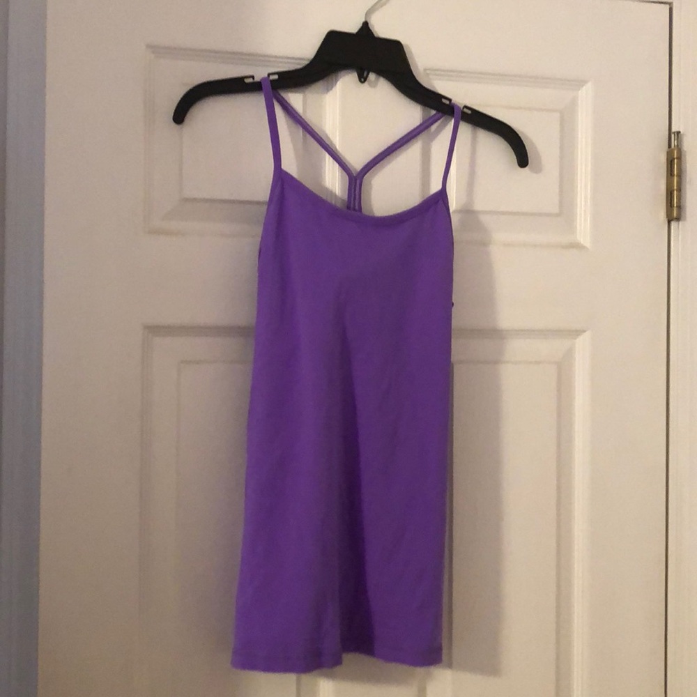 Lululemon size 4 power y